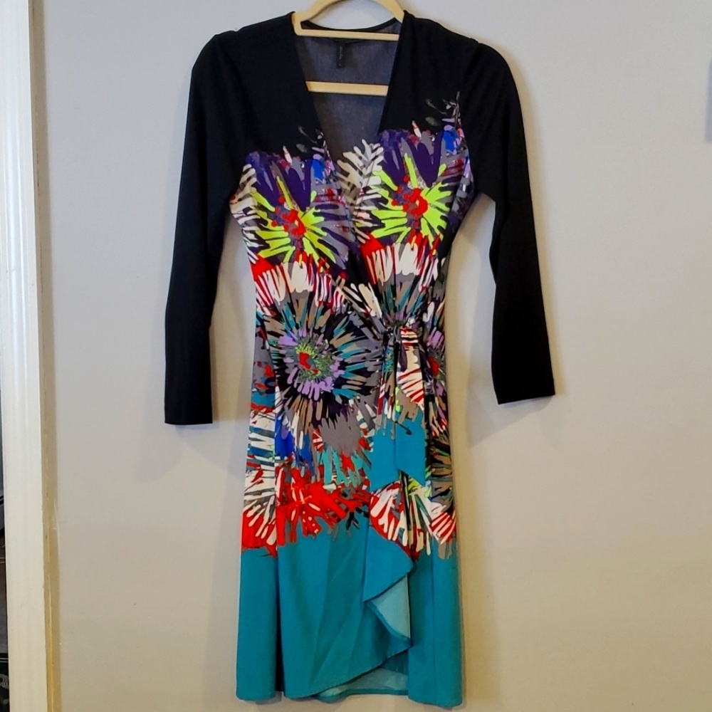 BCBGMaxAzria Floral "Firework" Wrap Dress. Size Small